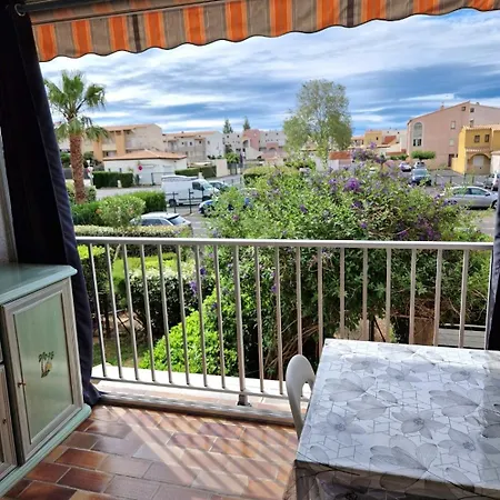 Joli Pour 4 Personnes Situe A 300m De La Appartement Agde
