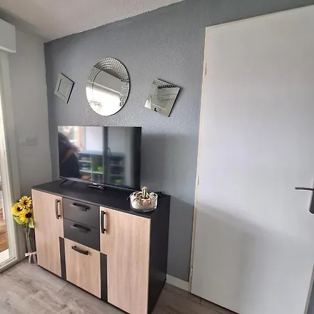 Joli Pour 4 Personnes Situe A 300m De La