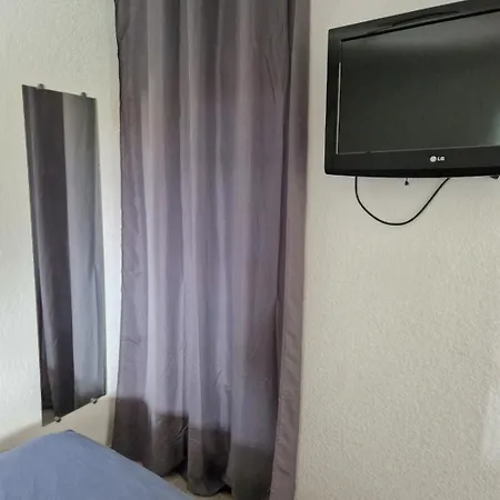Joli Pour 4 Personnes Situe A 300m De La Appartement *